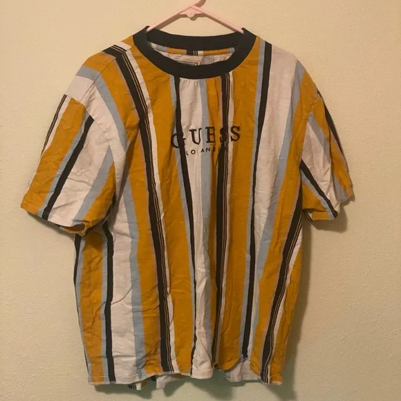 Guess shirt Bundle - Picture 8 of 16